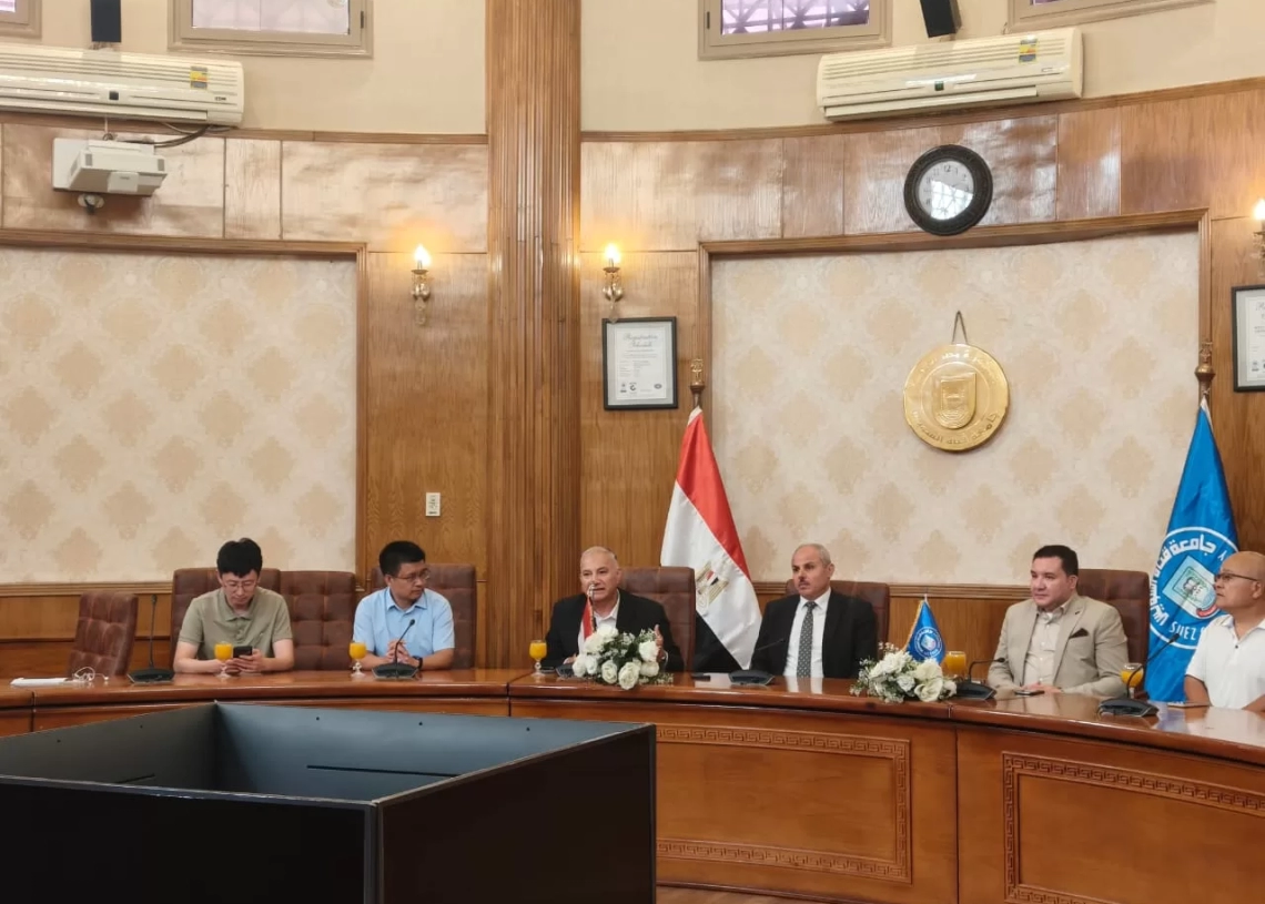رئيس جامعة قناة السويس: زيارة الرئيس الصينى فرصة مهمة لفتح آفاق جديدة أمام التعاون المشترك 19 - جريدة المساء