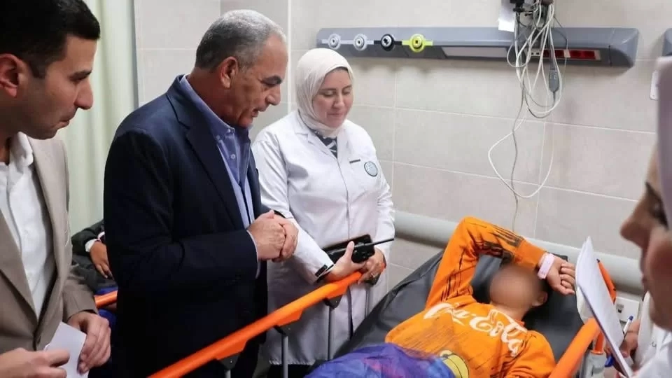 8 حالات تخرج من المستشفى.. محافظ الإسماعيلية يتابع مصابي حادث الدواويس 19 - جريدة المساء