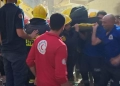 الهلال الأحمر يدفع بفرق إغاثية لمساعدة ضحايا انهيار العقار