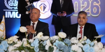 أسامة ربيع:قناة السويس آمنة والملاحة منتظمة.. وارتفاع العائدات 56.7% 1 - جريدة المساء