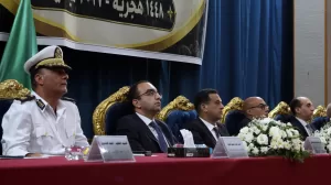 «يارايحين للنبي الغالي.. هنيالكم وعقبالي».. دموع الفرح تغمر الفائزين بقرعة الحج في الإسماعيلية 21 - جريدة المساء