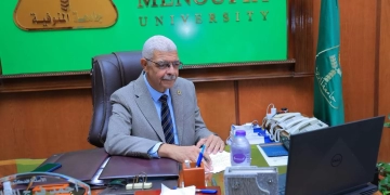 رئيس جامعة المنوفية يتابع انتظام العملية التعليمية و توفير احتياجات الطلاب مع انطلاق الدراسة 1 - جريدة المساء
