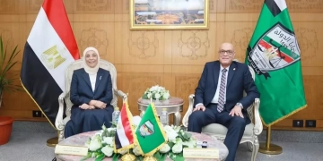 رئيسة النيابة الإدارية تهنئ رئيس هيئة قضايا الدولة بتوليه مهام منصبه 1 - جريدة المساء