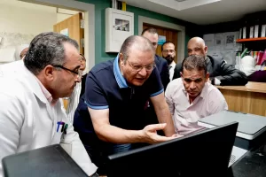 رئيس هيئة الاعتماد تفقد «مستشفى العظام الجامعي» وعددا من المنشآت الصحية بأسوان 19 - جريدة المساء