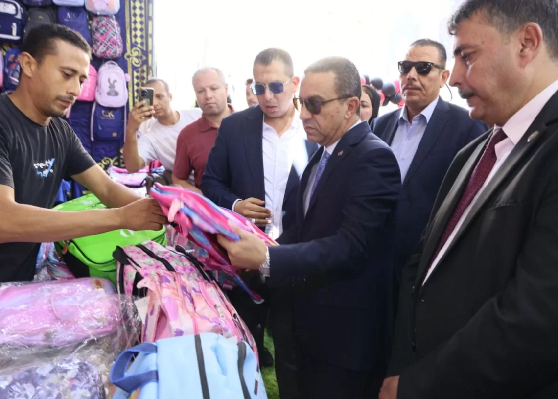 المحافظ يفتتح معرض "أهلاً مدارس" بشبين الكوم بأسعار مخفضة 13 - جريدة المساء المحافظ يفتتح معرض "أهلاً مدارس" بشبين الكوم بأسعار مخفضة 12 - جريدة المساء