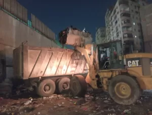 "نظافة وتجميل الجيزة" ترفع 1200 طن رتش من نفق روزاليوسف ببولاق الدكرور 20 - جريدة المساء