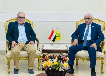 محافظ شمال سيناء ورئيس هيئة التأمين الصحي يتفقدان الخدمات الطبية بمجمع العريش الطبى 24 - جريدة المساء
