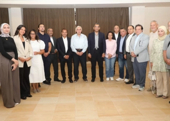 مستثمرو مرسى علم يشيدون بجهود محافظ البحر الأحمر فى دفع التنمية ودعم الاستثمار السياحى.. عبد عبداللطيف: ورقة عمل وٱلية موحدة  لحسم ملف المشروعات المتعثرة 50 - جريدة المساء