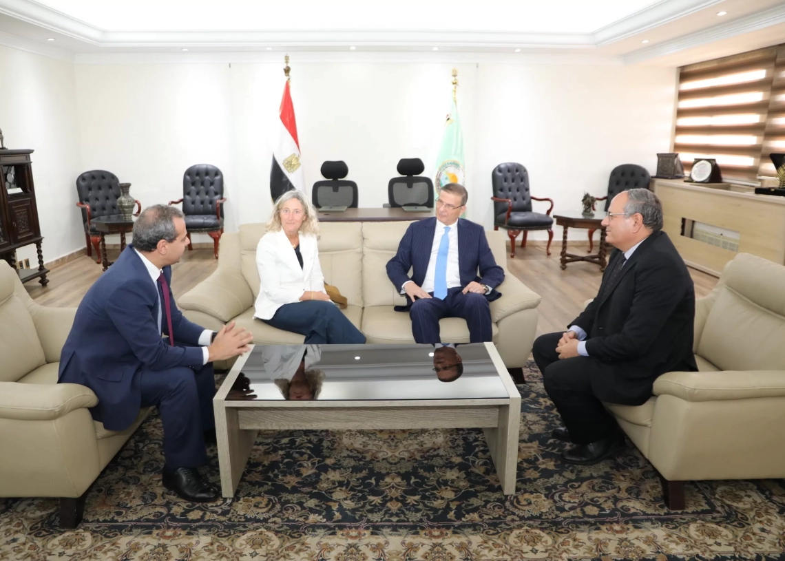 وزير الزراعة يتابع مع "الوكالة الإيطالية" مستجدات المشروعات المشتركة 18 - جريدة المساء