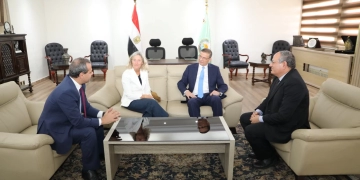 وزير الزراعة يتابع مع "الوكالة الإيطالية" مستجدات المشروعات المشتركة 1 - جريدة المساء