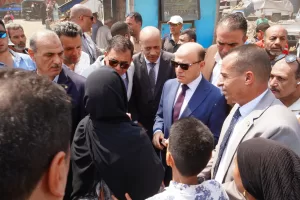 محافظ الغربية لاهالى قرى وعزب كفرالزيات: «مش همشي غير لما أسمع كل واحد منكم » 27 - جريدة المساء