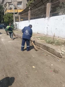 محافظ الجيزة يحيل مسؤولي النظافة بأحياء المنيرة وإمبابة والوراق والعجوزة وهيئة التجميل للتحقيق 25 - جريدة المساء