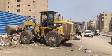 محافظ الجيزة يحيل مسؤولي النظافة بأحياء المنيرة وإمبابة والوراق والعجوزة وهيئة التجميل للتحقيق 1 - جريدة المساء