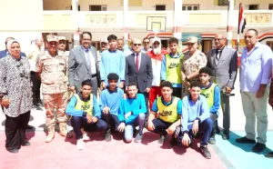 محافظ الغربية تفقد انتظام الدراسة وحضور الطلاب مع انطلاق أول أيام العام الدراسي 19 - جريدة المساء