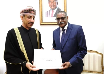 سفير عُمان لدى مصر يقدم أوراق اعتماده سفيرًا فوق العادة غير مقيم لدى أنجولا 36 - جريدة المساء سفير عُمان لدى مصر يقدم أوراق اعتماده سفيرًا فوق العادة غير مقيم لدى أنجولا 35 - جريدة المساء
