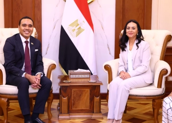 "مايا مرسى" تبحث مع وزير سنغافوري تعزيز التعاون في الحماية الاجتماعية 21 - جريدة المساء