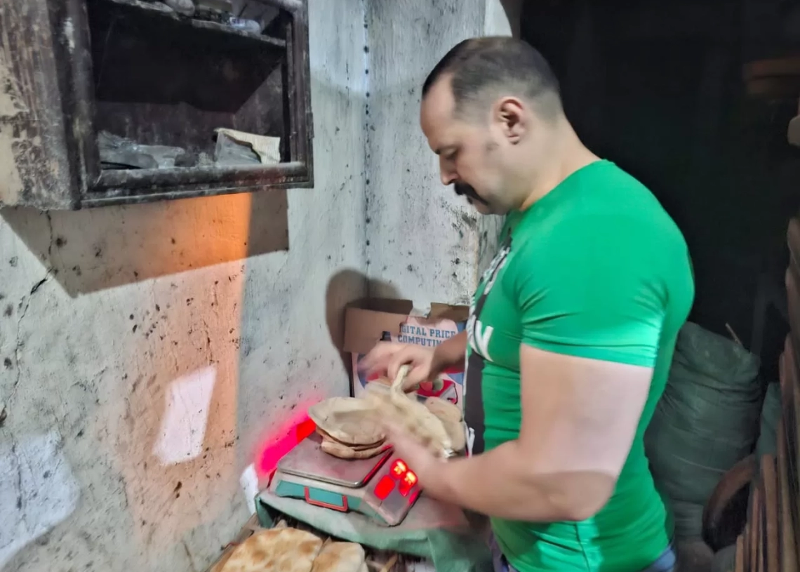 ضربات رقابية لضبط رغيف الخبز.. 32 محضرًا في حملات مكثفة على مخابز نواج ومركز طنطا وسمنود 19 - جريدة المساء