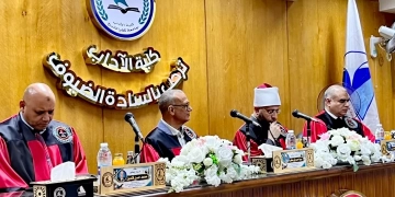 وزير الأوقاف ورئيس جامعة كفر الشيخ يتابعان مناقشة رسالة دكتوراه بكلية الآداب 1 - جريدة المساء