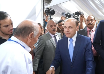 «خدمة طبية لأهالينا».. محافظ الغربية يتفقد قافلة «مستقبل وطن» بـ21 تخصصًا وتوفير الأدوية بالمجان للمواطنين 27 - جريدة المساء