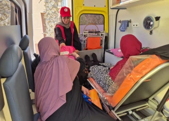 الهلال الأحمر يقدم الخدمات الإنسانية للدفعة 86 من الجرحى والمرضى الفلسطينيين 27 - جريدة المساء