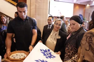 خلال تفقدهامعرض «ديارنا»المستشارة أمل عمار:تؤكد أهمية دعم المنتجات المصرية والحرف اليدوية والتراثية 25 - جريدة المساء