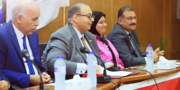 رئيس جامعة كفر الشيخ: صحة طلابنا أولوية وتطوير مستشفى الطلبة مستمر 1 - جريدة المساء