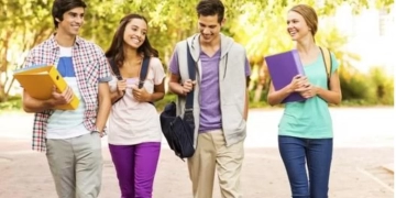 أبرزها الأصدقاء وسوق العمل.. نصائح من "أولياء أمور مصر" لطلاب أولي جامعة 1 - جريدة المساء